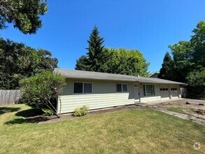 Building Photo - Hard to find 3 bedroom 2, bathroom.