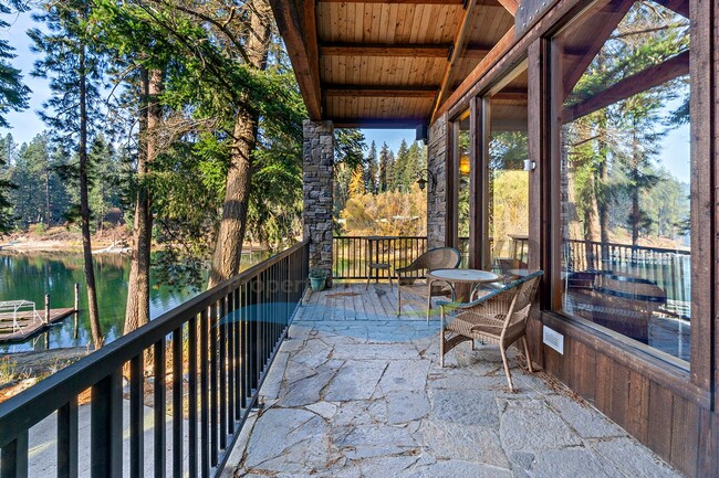 Building Photo - Stunning Luxury Hayden Lake Lodge with 5 B...