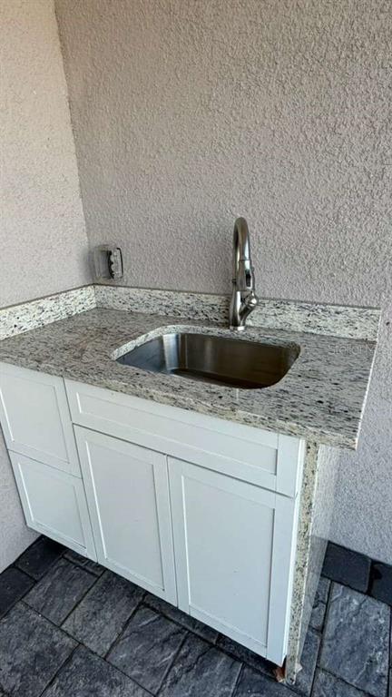 Building Photo - 6805 Heavitree Dr