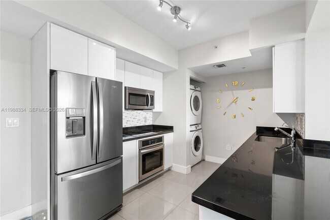 Building Photo - 92 SW 3rd St