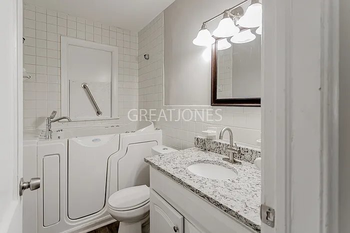 Building Photo - 2921 E Wynnton Ln