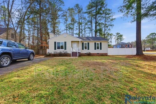 Building Photo - 2713 Chariot St