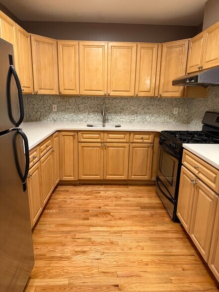 Building Photo - 7026 57th Dr