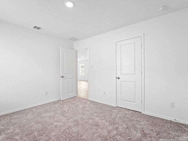 Building Photo - 13931 Wool Pk