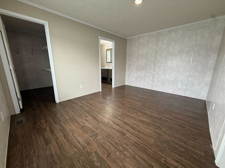 Building Photo - 12541 St Patricia Ct