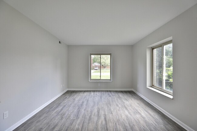 Building Photo - 699 Wetmore Rd
