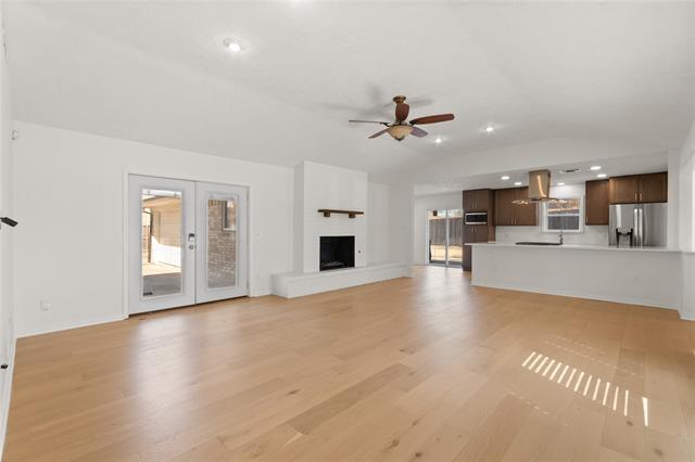 Building Photo - 609 Lake Ridge Dr