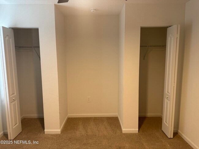 Building Photo - 412 Talulla Trl