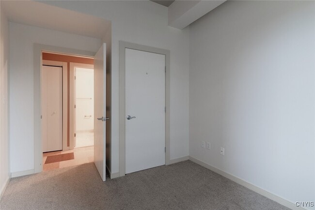 Building Photo - 208 W Water St