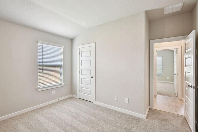Building Photo - 2023 Murphy Rnch Ct