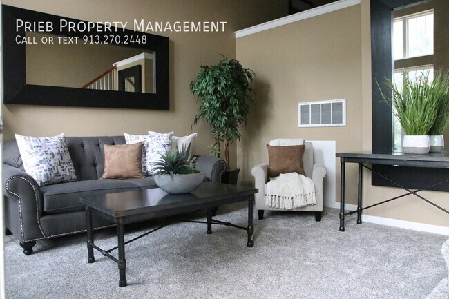 Building Photo - Prairie Haven Townhome - Available June 1st