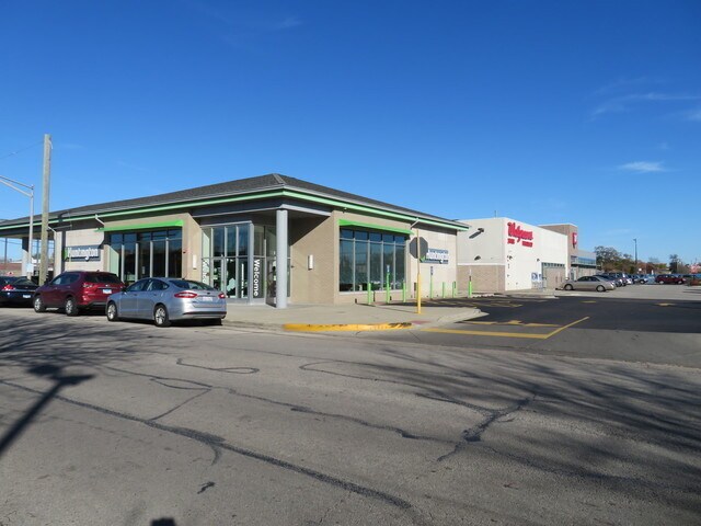 Building Photo - 7234 W North Ave