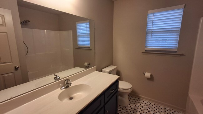 Building Photo - 2616 Slate Dr SW