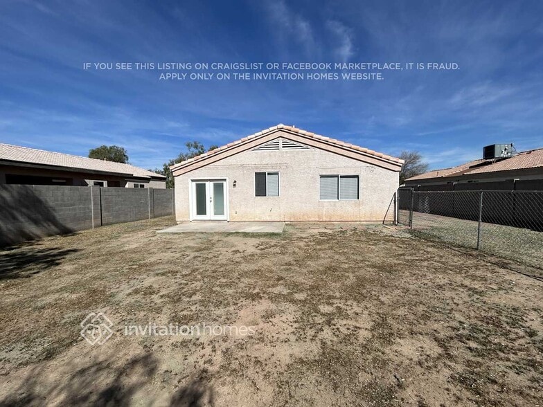 Building Photo - 8719 W Bobby Lopez Dr