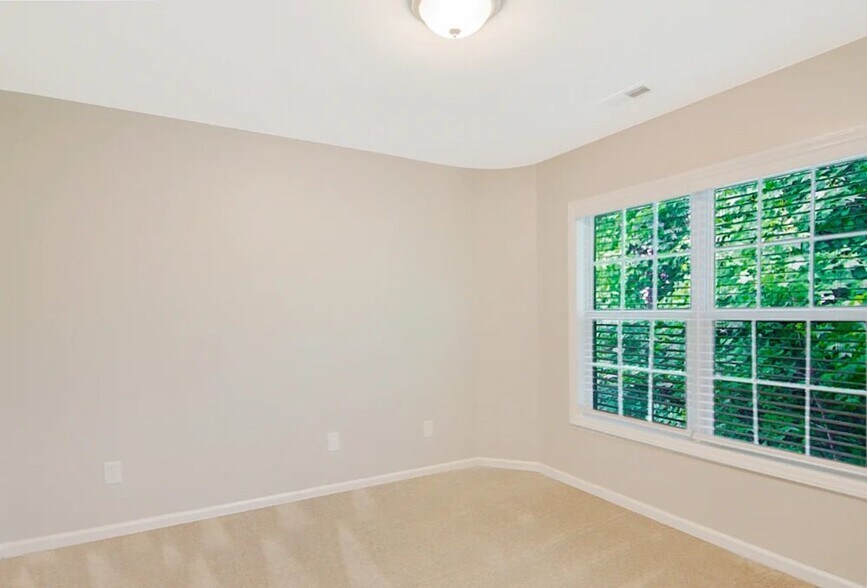 Building Photo - 3705 Wyndcliff Court