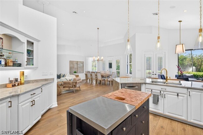 Building Photo - 3296 Lookout Ln