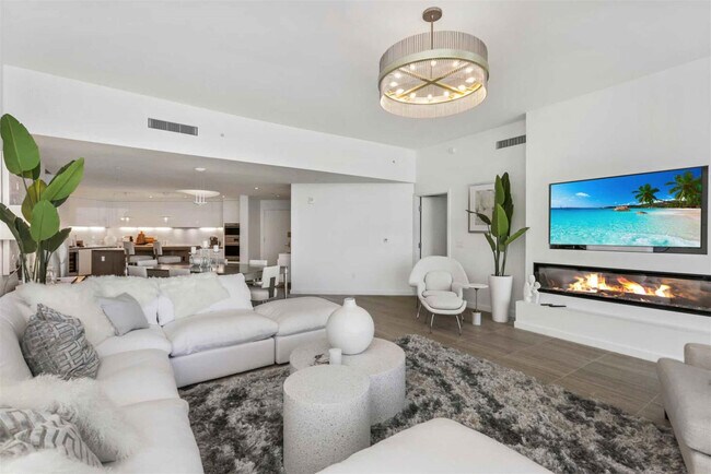 Building Photo - 525 N Fort Lauderdale Beach Blvd