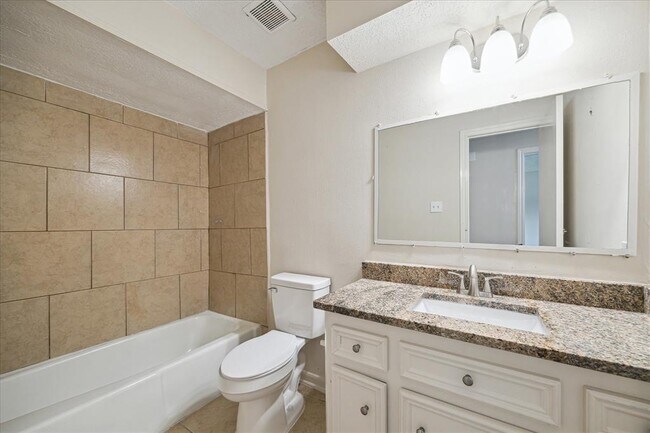 Building Photo - 2302 Bright Meadows Dr