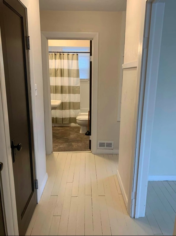 Building Photo - 132 Laquineo St