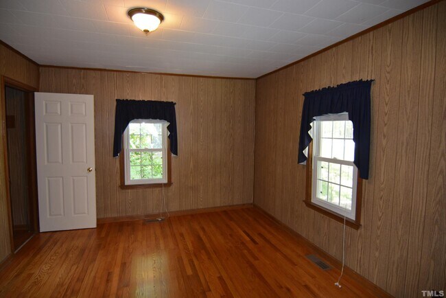Building Photo - 643 Mt Pisgah Church Rd