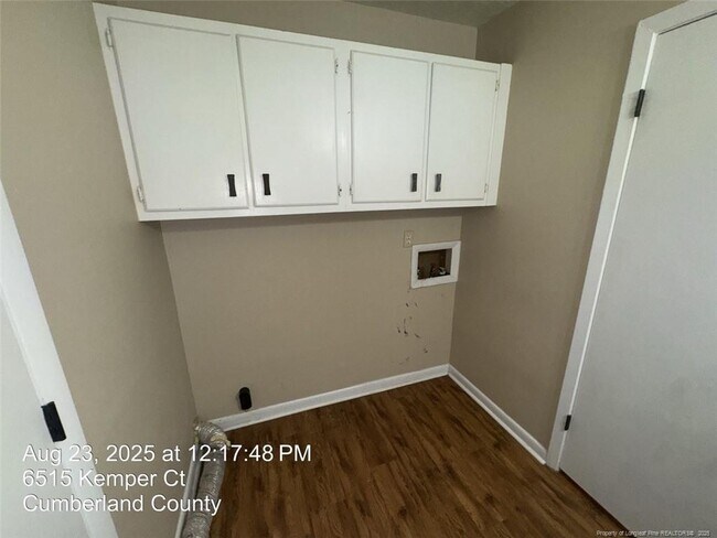Building Photo - 6515 Kemper Ct