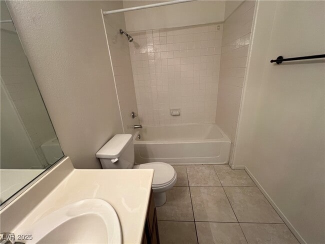 Building Photo - 5253 S Westwind Rd