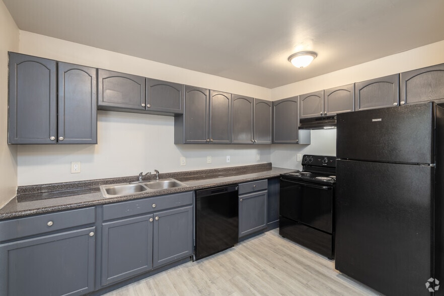 Primary Photo - Beck Street Apartments