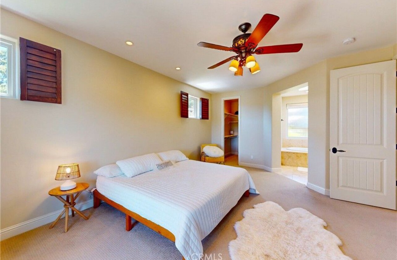 Building Photo - 5595 Tanbark Ct