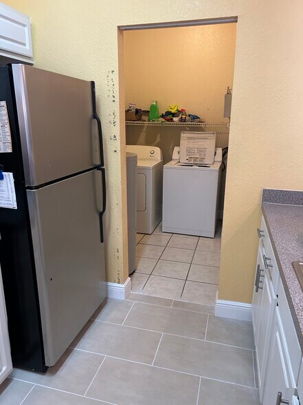 Building Photo - 5026 Sunridge Palms Dr