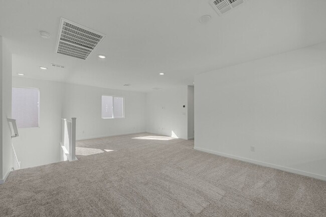 Building Photo - 8484 W Agate Ave