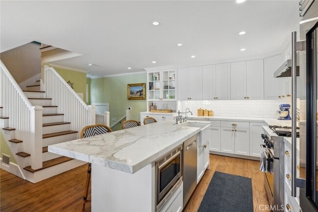 Building Photo - 312 Ruby Ave