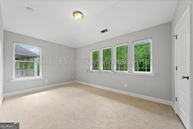 Building Photo - 1765 Stoney Creek Dr SE