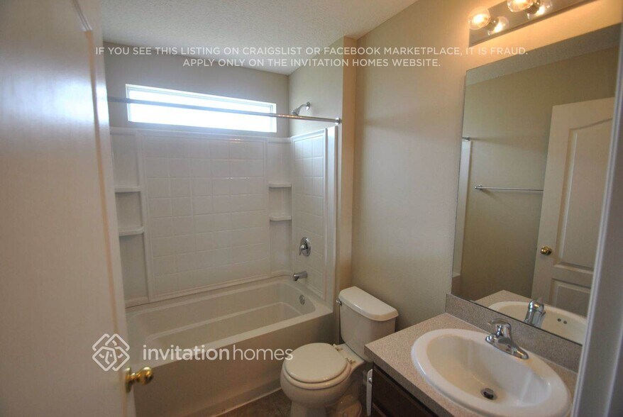 Building Photo - 4754 Creek Bluff Ln