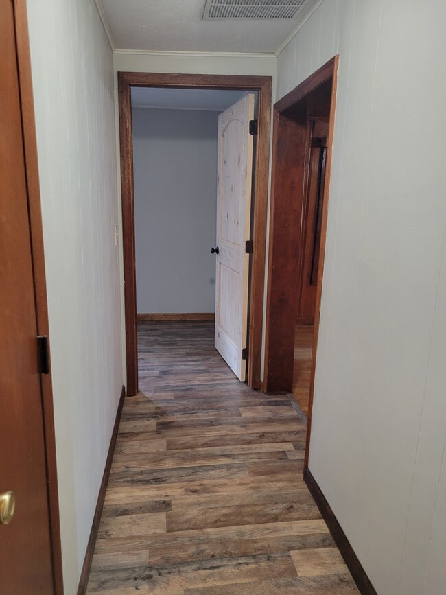 Building Photo - 566 Turkey Oak Rd