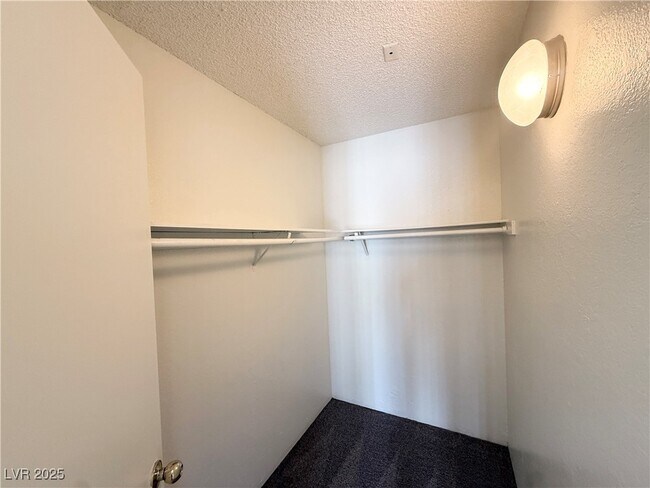 Building Photo - 2981 Juniper Hills Blvd