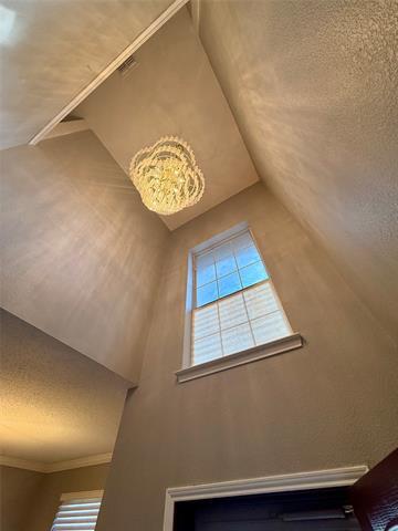 Building Photo - 4000 Juniper Ct