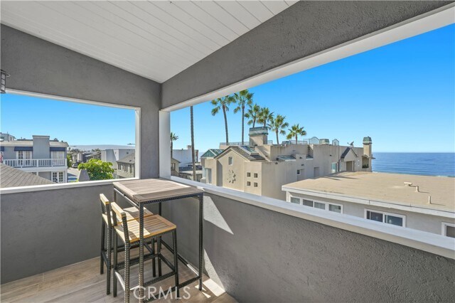 Building Photo - 116 5th Pl