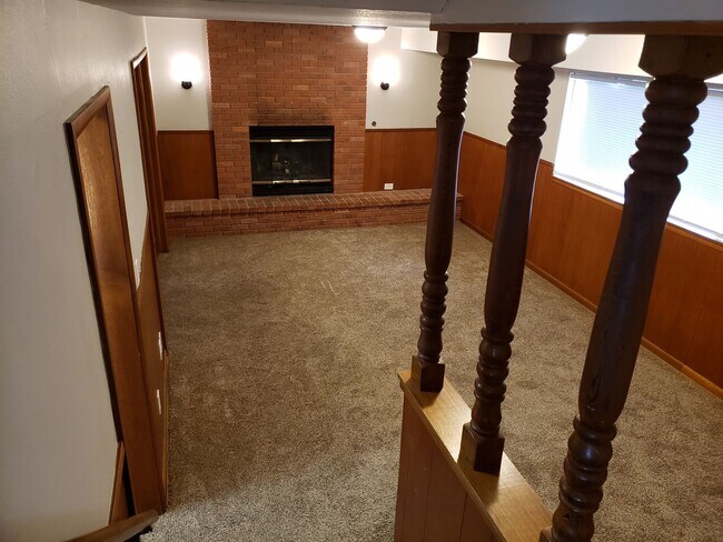 Building Photo - 4 bed / 1 bath 2 car garage home available...