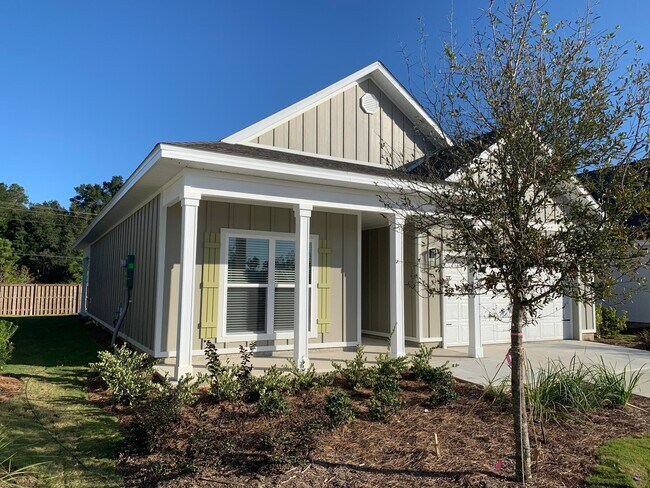 Building Photo - 491 Lightning Bug Ln