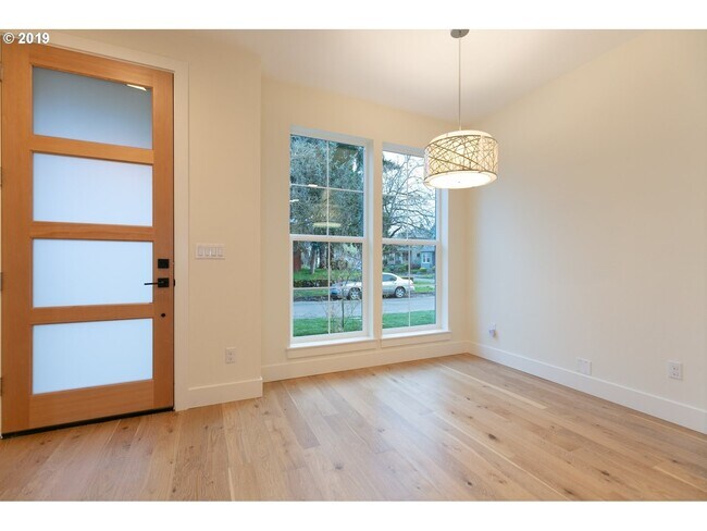 Building Photo - 1277 N Jessup St
