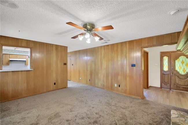 Building Photo - 16029 Dessau Rd