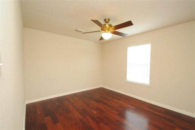 Building Photo - 16127 Eaglewood Spring Ct