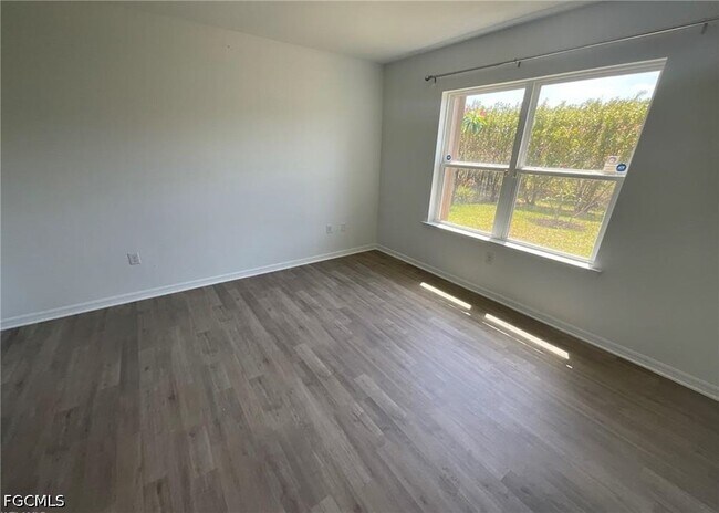 Building Photo - 4369 Dutchess Park Rd