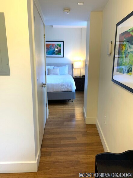 Building Photo - 8 Winter St