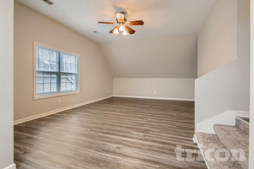 Building Photo - 1241 Andrew Donelson Dr