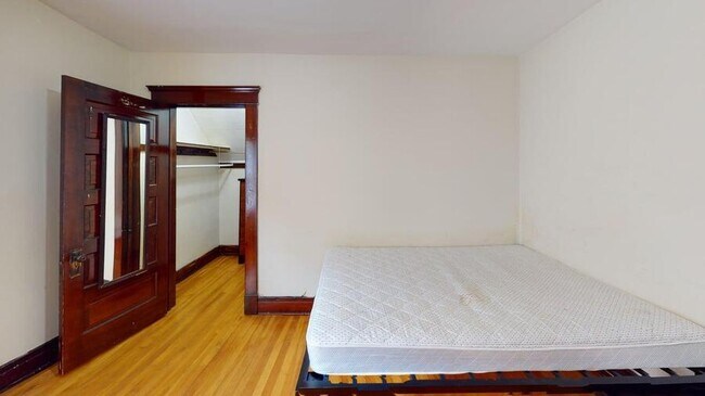 Building Photo - 1141 S. Forest-1141SF