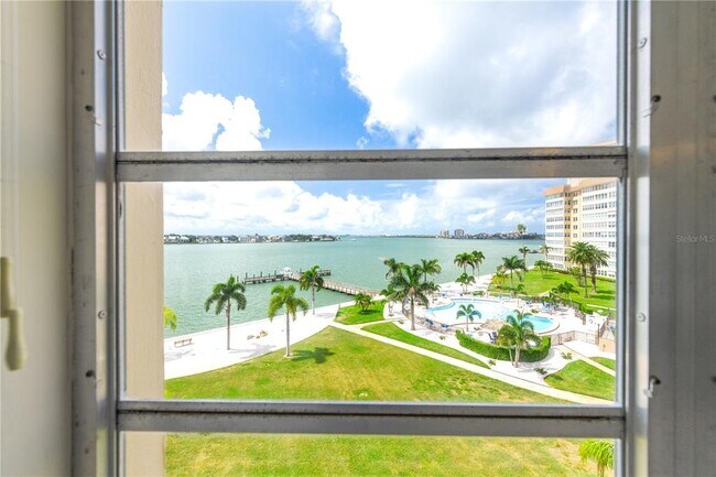 Building Photo - 5108 Brittany Dr S