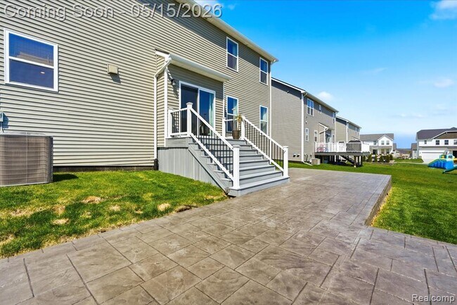 Building Photo - 241 Quartz Wy