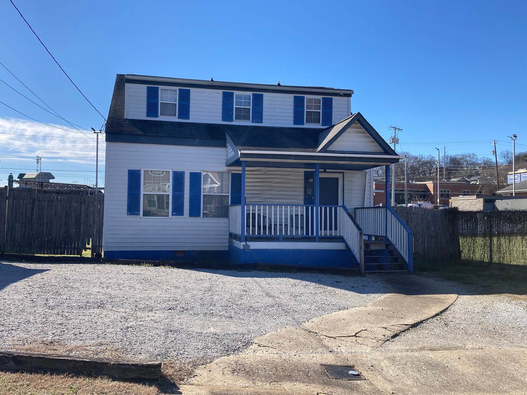 Building Photo - 1120 Garfield St