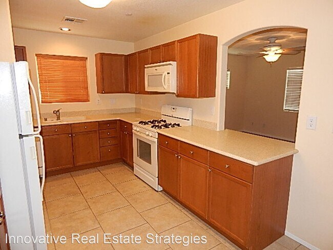 Building Photo - 3 br, 2.5 bath House - 9160 Column Court